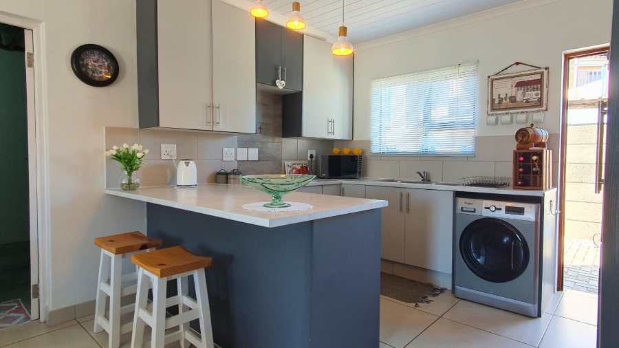 2 Bedroom Property for Sale in Dana Bay Western Cape